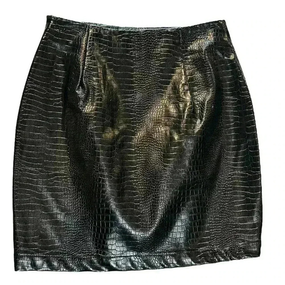 Princess Polly Leila Mini Skirt Black Croc Curve Women’s Size 0 Sexy Front Slit - Picture 4 of 9